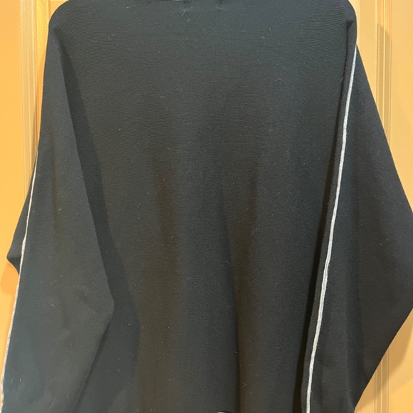 Sweater by Tahari - Picture 3 of 3